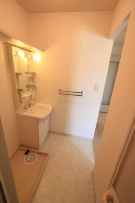 【洗面所】 | シャルマンカマダ | 広さ的には十分