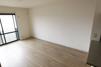 【バルコニー】 | シャルマンカマダ | 南向き　田畑がひろがって環境良好