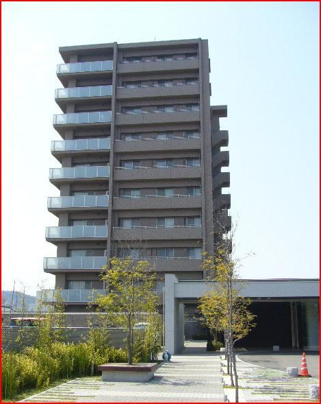 新居浜市久保田町３丁目の中古マンション