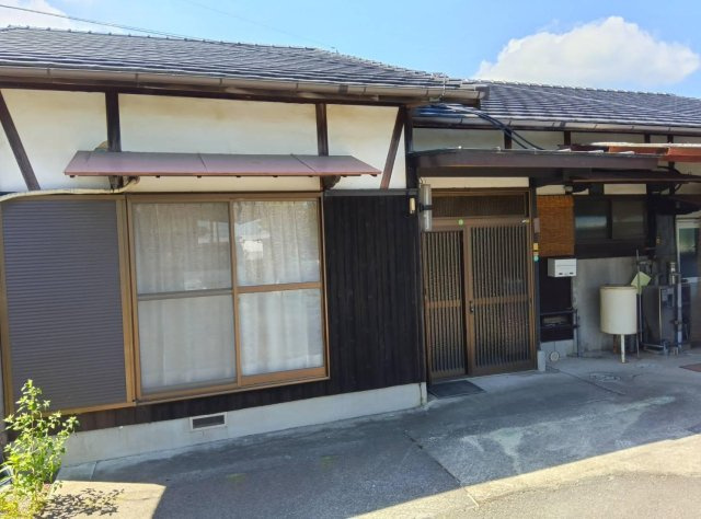 西条市安知生の中古一戸建