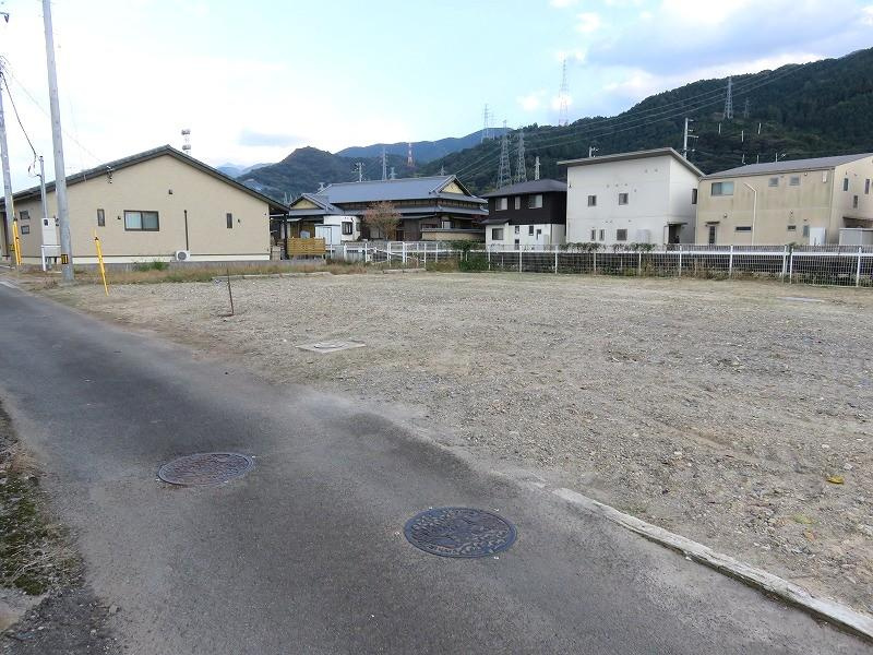 西条市飯岡の売地