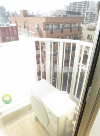 ウィルテラス森下四丁目のバルコニー