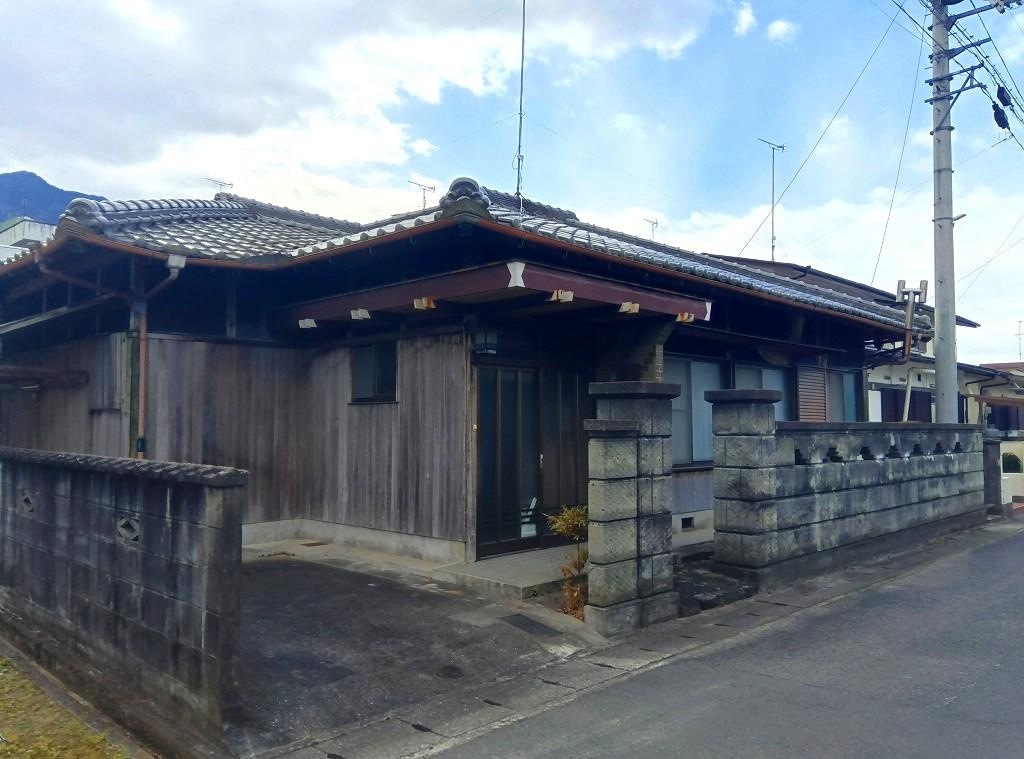 四国中央市土居町津根の売地