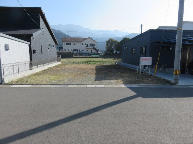 西条市飯岡の売地