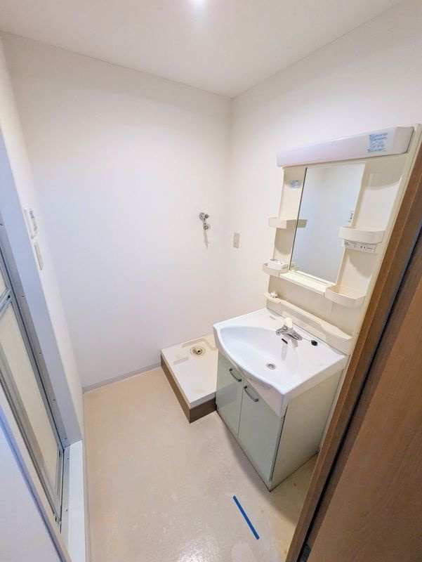 クロスロードの独立洗面台