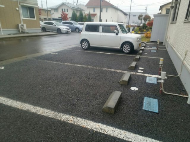 ベルメゾンⅡの駐車場