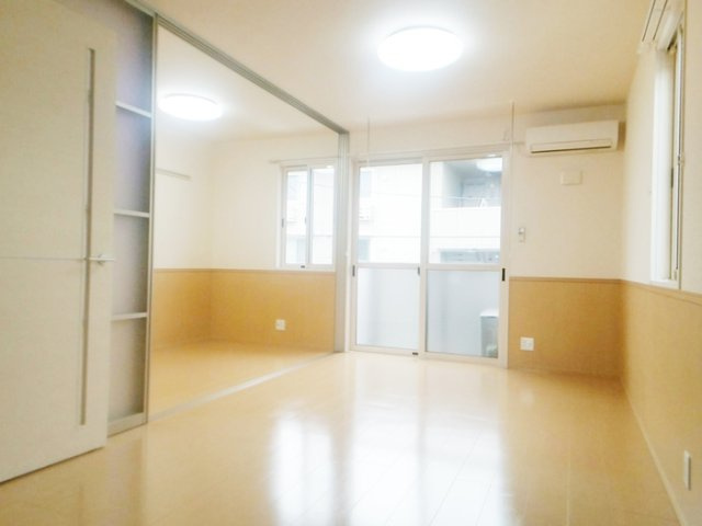 ベルメゾンⅡの居間・リビング