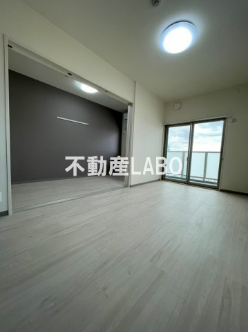 GRAND ECLATの洋室