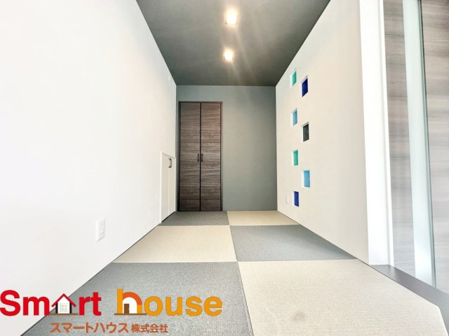 座間市入谷東　築浅1棟の内装|お子様の遊び部屋や来客時の宿泊にお使いください！押入れもあるので布団など収納して綺麗にたもてます！