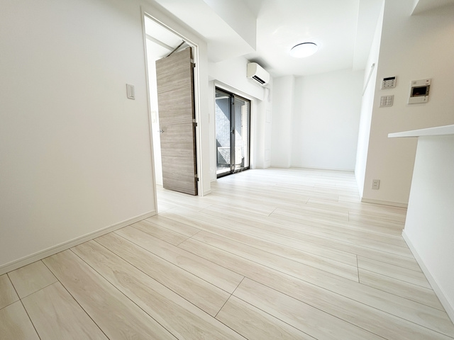 北区神谷１丁目の賃貸マンションの居間・リビング|13.8帖あるLDK☆