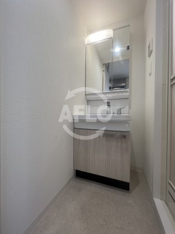 アドバンス大阪カーサの洗面所|アドバンス大阪カーサ　洗面所