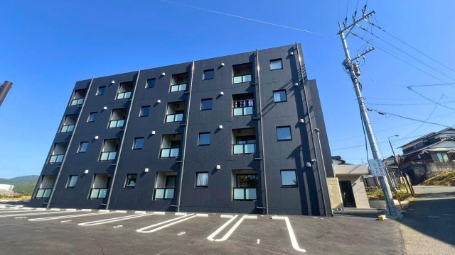糟屋郡篠栗町中央５丁目の一棟マンション