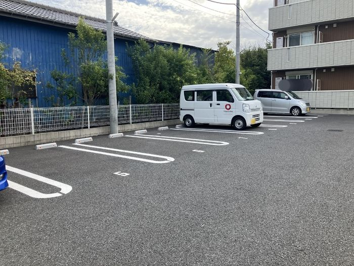 アリエッタの駐車場