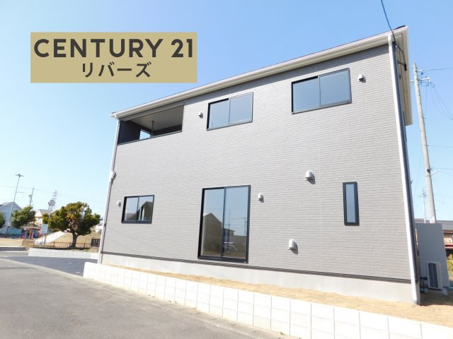 弥富市五之三町川平の新築一戸建の外観|◇オール電化住宅◇　　いつでも見学出来ます♪♪（お問合せ当日、平日、水曜、夜間でもＯＫ）　南西角地！　敷地４８．５２坪！　駐車４台ＯＫ！　防犯カメラやＥＶ車充電完備！　全居室南向き♪