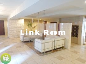 グローベルザ・スイート森下のロビー