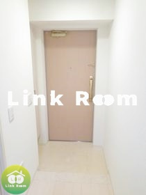 グローベルザ・スイート森下の玄関