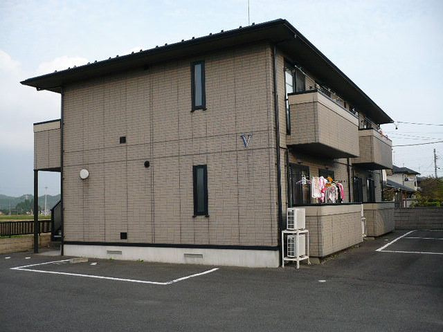 ミヤ・エレガンテⅤ