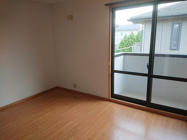 ミヤ・エレガンテⅤの居間・リビング