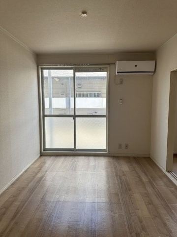 フローム藤沢の洋室