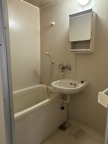 フローム藤沢の浴室