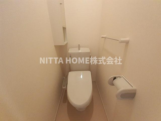 ラ　ビアンデ篠山Ⅰのトイレ|うれしい温水洗浄便座付きトイレです！！