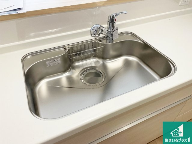 亀岡市余部町天神又　第6期　新築一戸建ての設備|広々としたシンクで食器洗いも楽々！