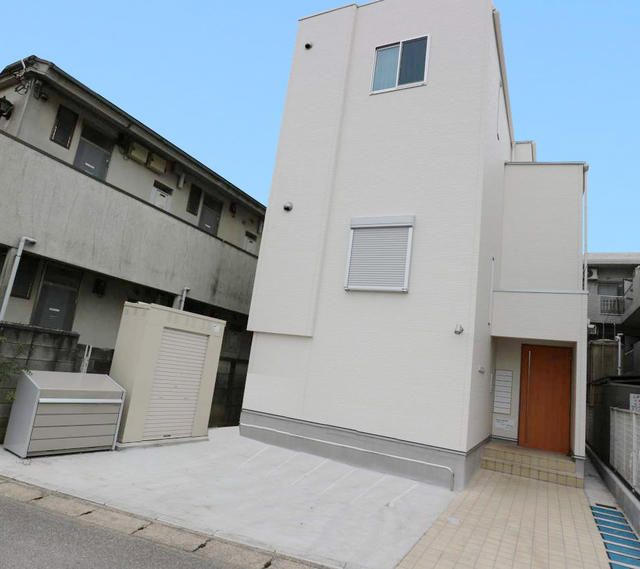 ＲＩＺＥＳＴ　ＦＯＮＴＡＩＮＥの外観