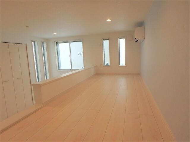 ＲＩＺＥＳＴ　ＦＯＮＴＡＩＮＥの洋室