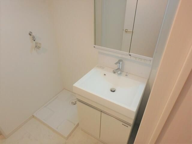 ＲＩＺＥＳＴ　ＦＯＮＴＡＩＮＥの独立洗面台