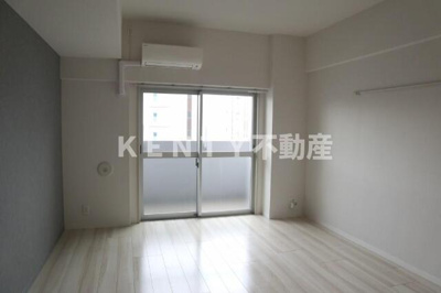 【居間・リビング】 | キャナルテラス品川 | こちらの居間で趣味の時間をお楽しみください