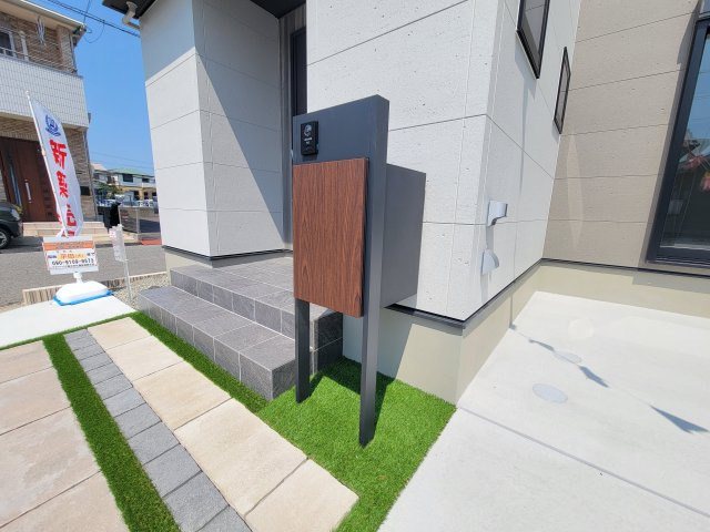 有本1区画（145-3）・新築戸建の玄関