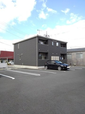 【駐車場】 | ウォーターフロントＢ | 駐車場があるので、車を買う予定の方も安心です