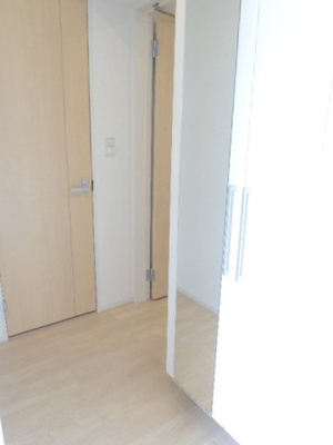 【玄関】 | ウォーターフロントＢ | 落ち着いた玄関です