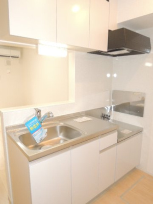 【キッチン】 | ウォーターフロントＢ | きれいなキッチンです