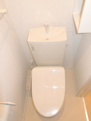 【トイレ】 | ウォーターフロントＢ | ゆったりとした空間のトイレです