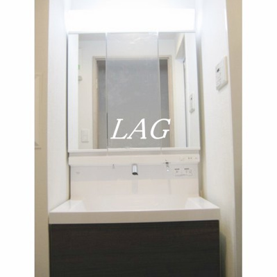 【洗面所】 | ヴァンテ四つ木 | 独立洗面台です。