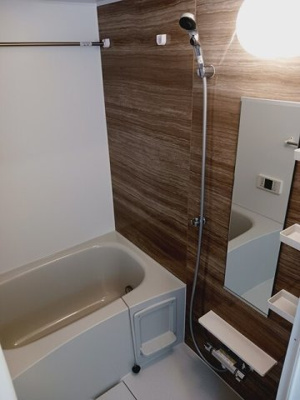 【浴室】 | ショパン | 落ち着いた空間のお風呂です