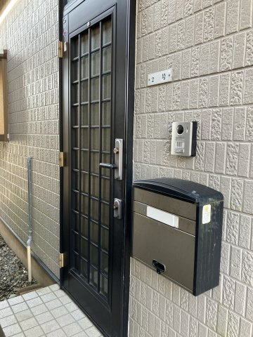 大嶽様戸建ての玄関