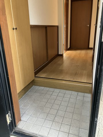 大嶽様戸建ての玄関