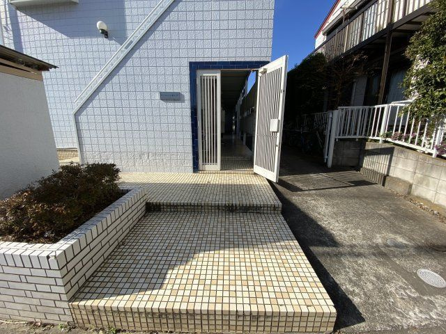 サンビレッジ新松戸のエントランス