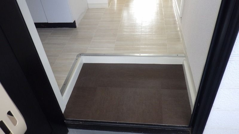 サンビレッジ新松戸の玄関