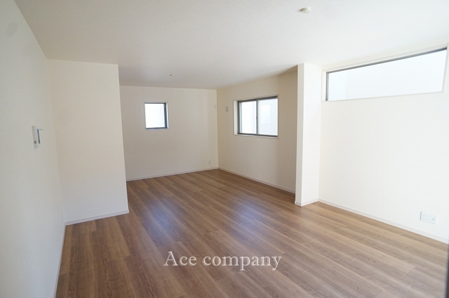 【居間・リビング】 | 八尾市小畑町2丁目　【2号棟/全4棟】 | 【LDK：ゆったり18.25帖♪】