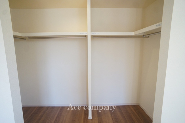 【収納】 | 八尾市小畑町2丁目　【2号棟/全4棟】 | 大容量！ウォークインクローク内です♪
