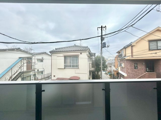 板橋区大和町　新築戸建　残1棟のバルコニー|2026.02.26撮影

現地ご見学希望・資料請求などお気軽にお問い合わせ下さい！
03-5990-5201