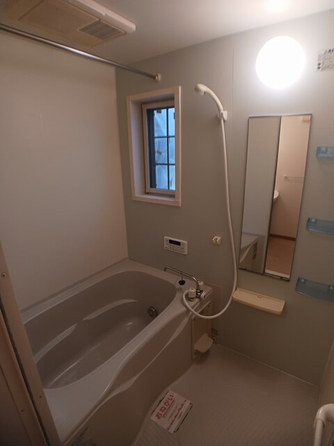 ル・ユニヴェール　Ａの浴室