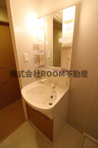 ルシエルいそいちの独立洗面台|独立洗面台で身支度をすべて済ませてしまいましょう