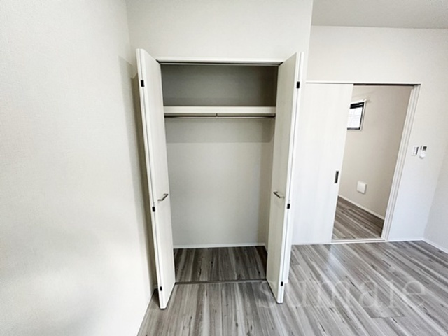 北区東十条１丁目の賃貸マンションの収納|洋室のクローゼット☆