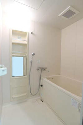【浴室】 | コロニァ・ハウス | きれいなお風呂です