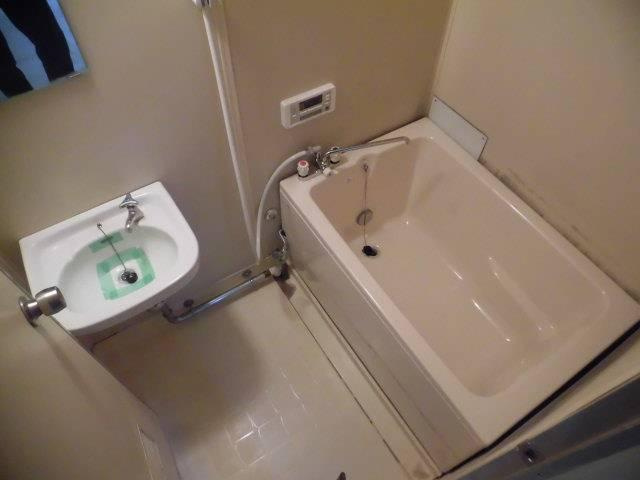 ジュネパレス柏第０６の浴室| 