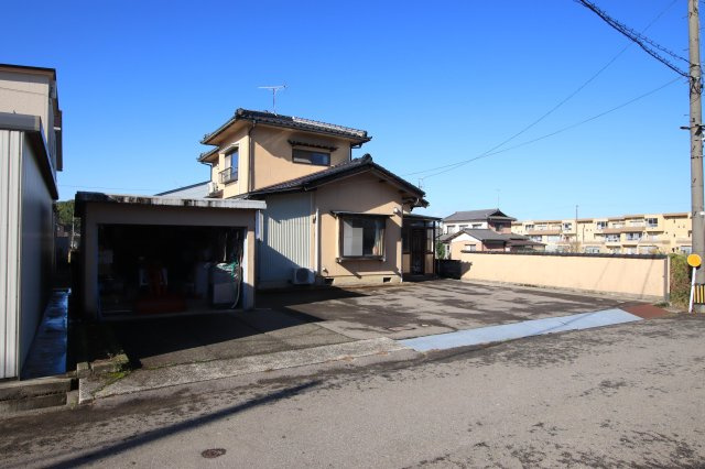 金沢市末町の中古一戸建